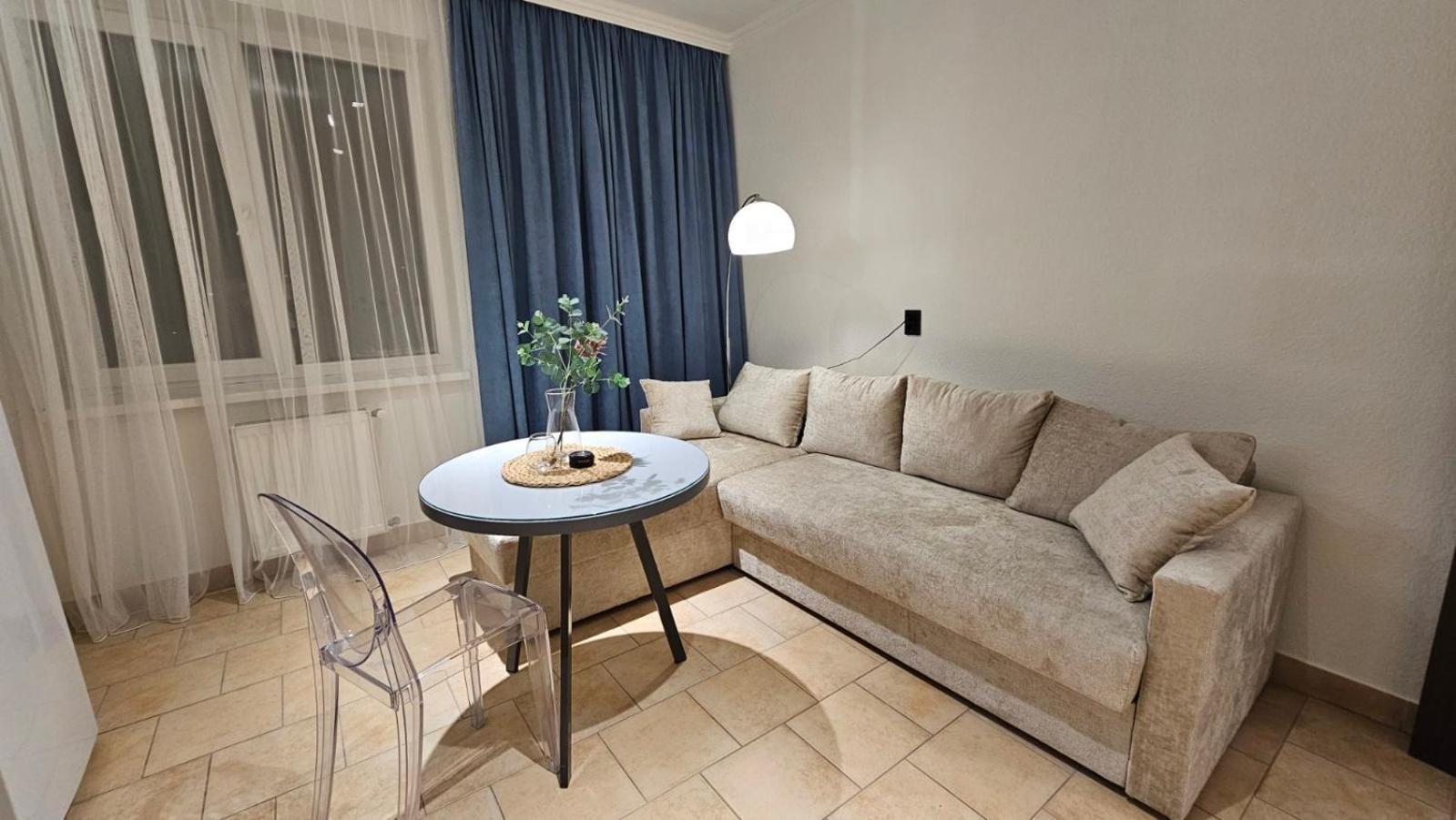 Black Room Apartment Мукачево Экстерьер фото